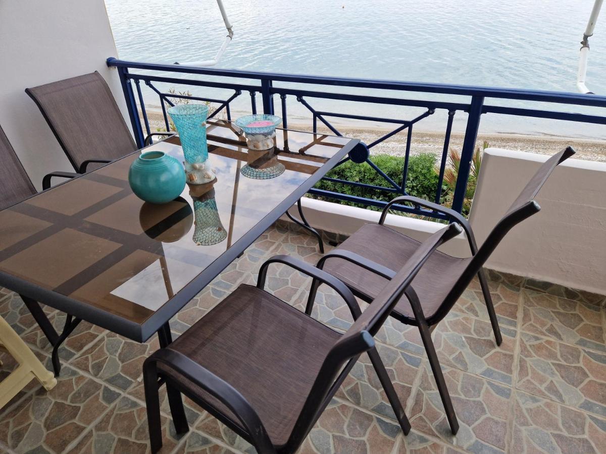Korinthian Sea View Apartment Nerantza ภายนอก รูปภาพ
