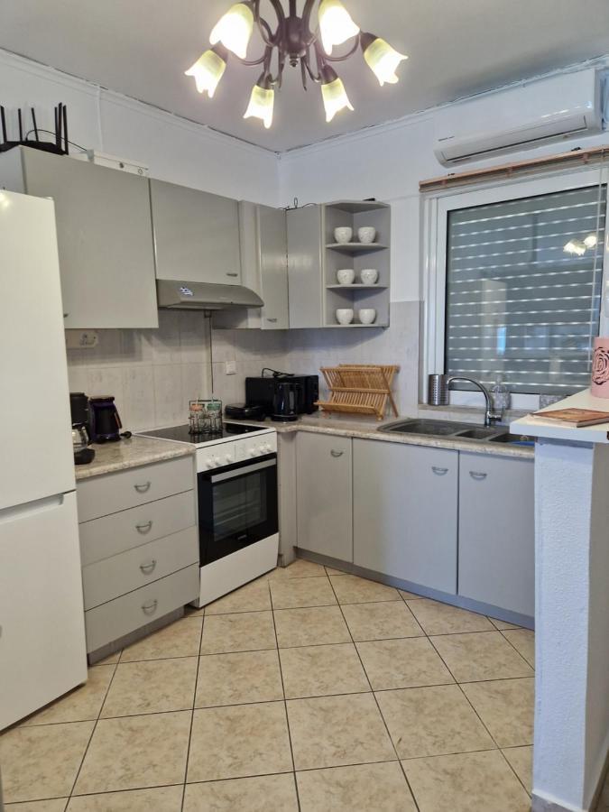 Korinthian Sea View Apartment Nerantza ภายนอก รูปภาพ