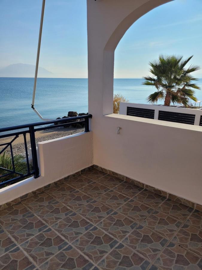 Korinthian Sea View Apartment Nerantza ภายนอก รูปภาพ